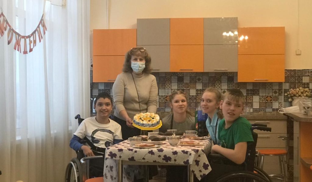 Анечке Мурашкиной и Егору Титову исполнилось 14 лет! Мы их поздравляем и желаем крепкого здоровья, успехов в учёбе и исполнения желаний!
