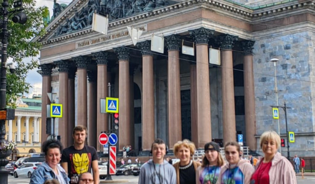 Третий день в Санкт-Петербурге. Обзорная экскурсия по городу с посещением Исаакиевского собора.