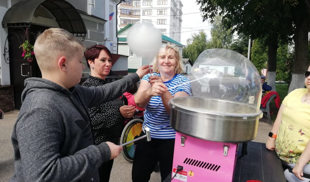 Мастер- класс по приготовлению сладкой ваты.Вата сладкая, воздушная,Детям очень нужная.